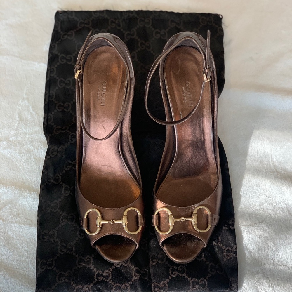 Gucci Vintage Bronze Wedges with Gold Horsebit Accent, Size 10.5!